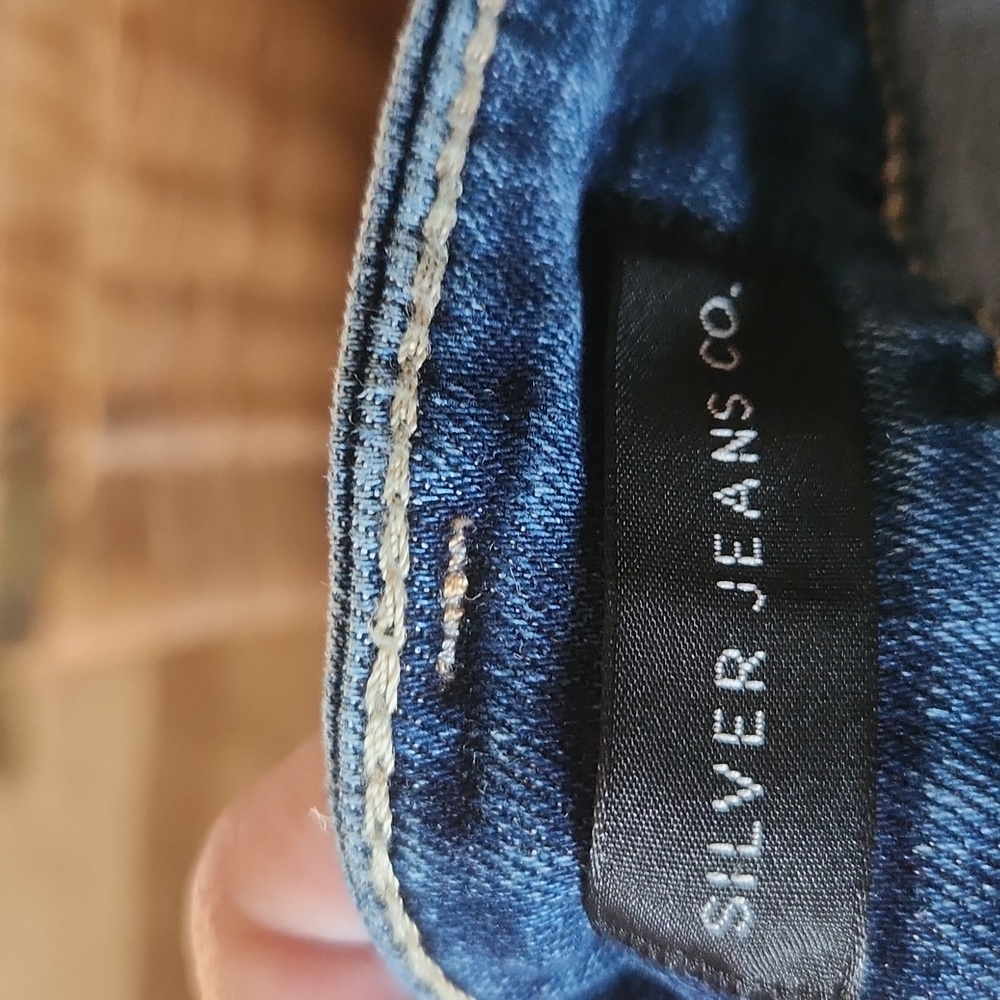 Silver Jeans - Picture 5 of 6